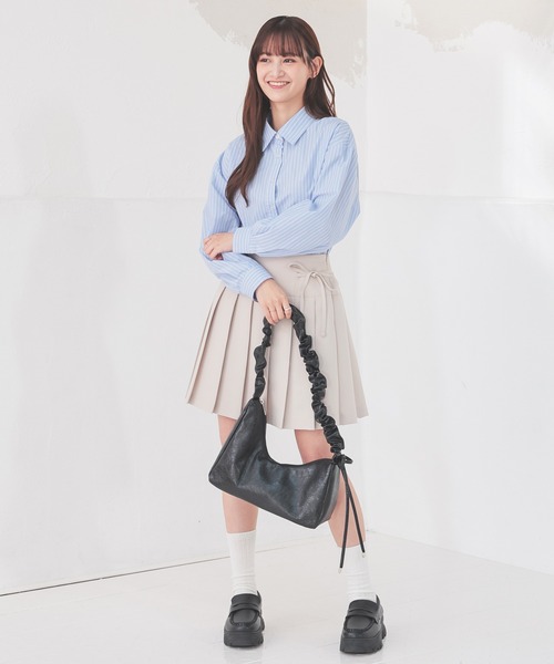 Honeys（ハニーズ）の「リボン付プリーツスカート（スカート・レディース・ライトグレー系/グレイッシュベージュ/ブラック・L/M/S/SS/LL）」の17枚目の写真