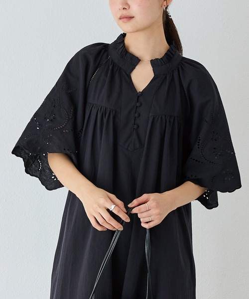 クラフト刺繍ギャザーワンピース（ワンピース）｜LAVEANGE（ラビ