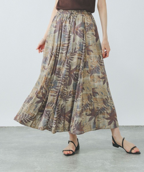 GLOBAL WORK（グローバルワーク）の「エアリーリラックスフレアスカート/147678（スカート・レディース・ミント/ホワイト×ブラック/ドット/スミクロ/ネイビー系3/ライトグレー/オレンジ/ストライプ/ブラウン系その他/ブラック系その他・SHORT/REGULAR）」の6枚目の写真