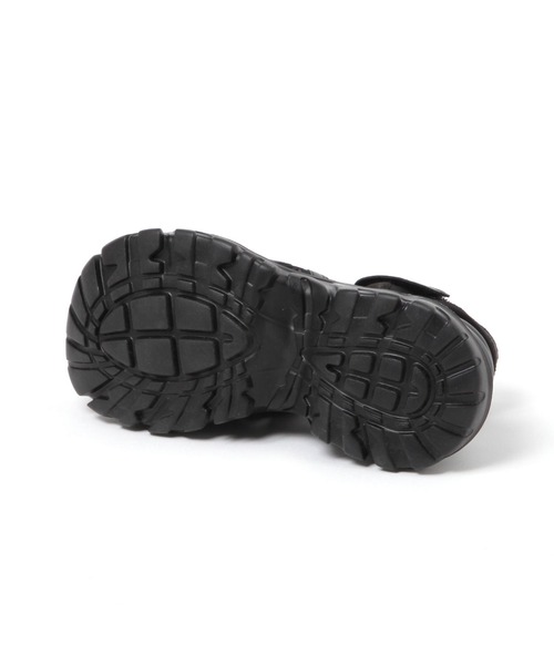 LAKOLE（ラコレ）の「コードスニーカーソールサンダル2 / 288866（スニーカー・レディース・ホワイト/ブラック・LARGE/MEDIUM/SMALL）」の21枚目の写真