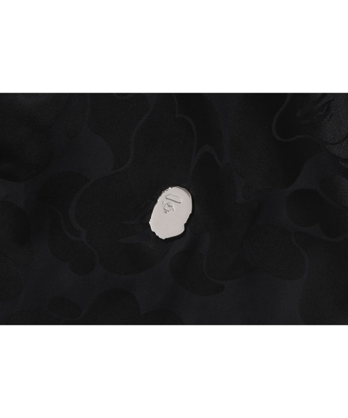 A BATHING APE(アベイシングエイプ)の「SOLID CAMO JACQUARD NYLON REVERSIBLE COACH JACKET(ナイロンジャケット・メンズ・ブラック/ベージュ・X-LARGE/XX-LARGE/SMALL/MEDIUM/LARGE)」の7枚目の写真