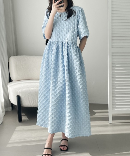 東京ソワール アポロベリー【9】ロングフレアワンピース/フロッキー ベルテッド セール】フロント刺繍スキッパネックロングワンピース