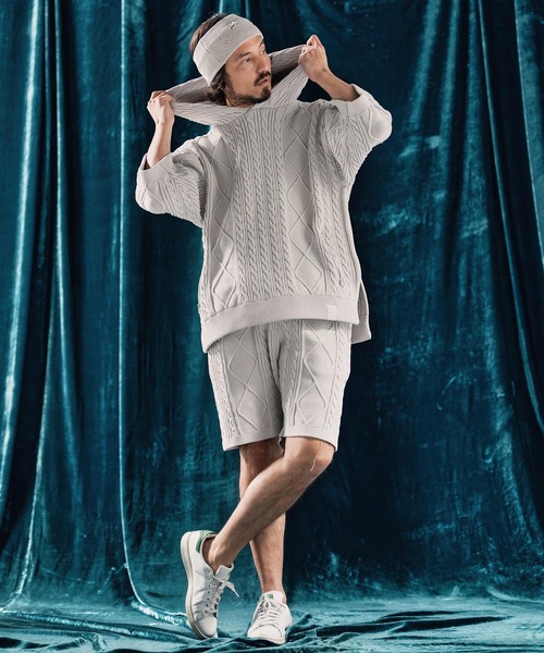 ANGENEHM（アンゲネーム）の「mp13333-Airy yarn cable stitch shorts ニットショートパンツ（その他パンツ・メンズ・ブラック/グレイッシュベージュ/キナリ/サックスブルー系・S/M/L）」の9枚目の写真