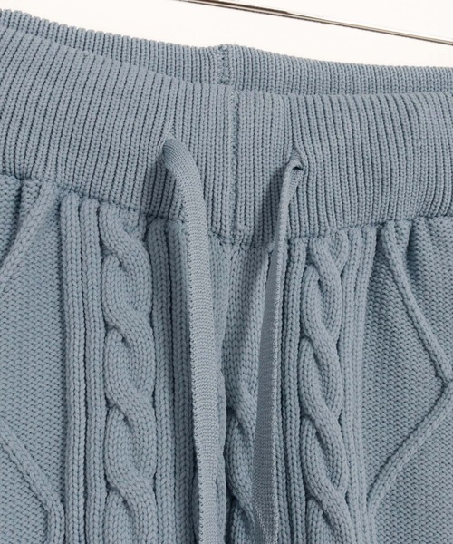 ANGENEHM（アンゲネーム）の「mp13333-Airy yarn cable stitch shorts ニットショートパンツ（その他パンツ・メンズ・ブラック/グレイッシュベージュ/キナリ/サックスブルー系・S/M/L）」の17枚目の写真