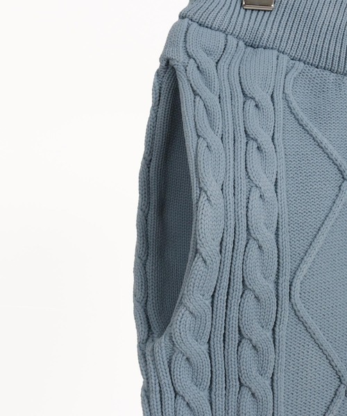 ANGENEHM（アンゲネーム）の「mp13333-Airy yarn cable stitch shorts ニットショートパンツ（その他パンツ・メンズ・ブラック/グレイッシュベージュ/キナリ/サックスブルー系・S/M/L）」の16枚目の写真