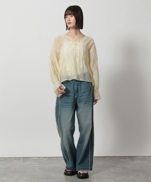 LAKOLE（ラコレ）の「2WAYシアーギャザーブラウス / 322624（シャツ/ブラウス・レディース・サーモンピンク/ブラック/アイボリー/グレイッシュブルー・FREE）」の18枚目の写真