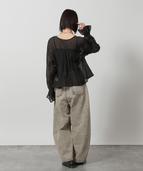 LAKOLE（ラコレ）の「2WAYシアーギャザーブラウス / 322624（シャツ/ブラウス・レディース・サーモンピンク/ブラック/アイボリー/グレイッシュブルー・FREE）」の7枚目の写真