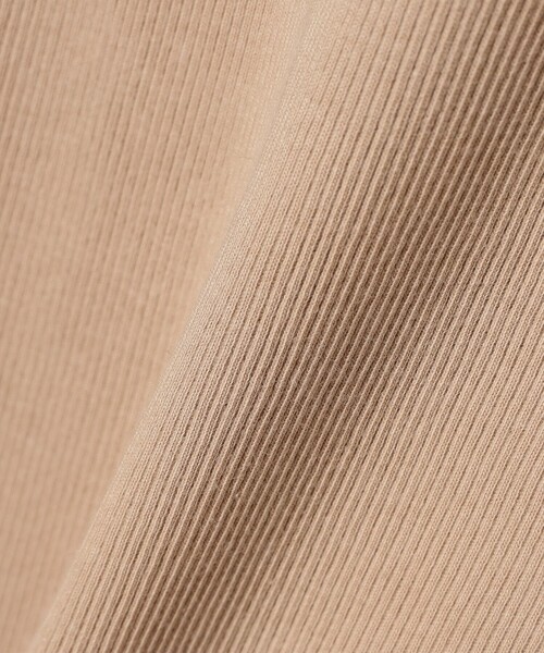 SLOANE（スローン）の「【別注】スタイリスト佐藤佳菜子 × SLOANE / クルーネック リブTシャツ（Tシャツ/カットソー・レディース・ブラック/ホワイト/ベージュ・1/2）」の6枚目の写真