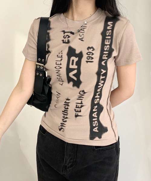 lilful（リルフル）の「グランジ グラフィックロゴコンパクトリブTシャツ（Tシャツ/カットソー・レディース・ベージュ・M/L）」の10枚目の写真