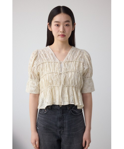 AZUL by moussy（アズールバイマウジー）の「コットンレースパフショルダーブラウス（シャツ/ブラウス・レディース・アイボリー/ブラック/ライム・FREE）」の22枚目の写真