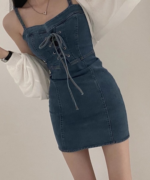 Mejoul（メジュール）の「ストレッチデニムレースアップリボンキャミミニワンピース（ワンピース・レディース・ブルー/ブラック・F）」の12枚目の写真