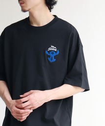 【Disney /ディズニー】アートワークデザイン ミニサガラ刺繍 半袖 ワンポイントTシャツ