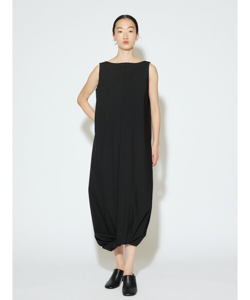MIDIUMISOLID(ミディウミソリッド)の「MIDIUMISOLID for Ladies ノースリーブツイストヘムワンピース(ワンピース・レディース・カーキ/ブラック・FREE)」の6枚目の写真