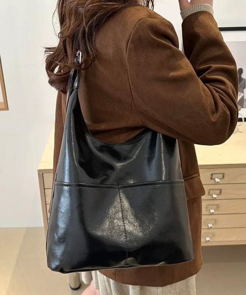 shopnikoniko(ショップニコニコ)の「ダブルポケット PUレザー ワンハンドルバッグ(ショルダーバッグ・レディース・ブラウン/キャメル/ブラック・フリー)」の1枚目の写真