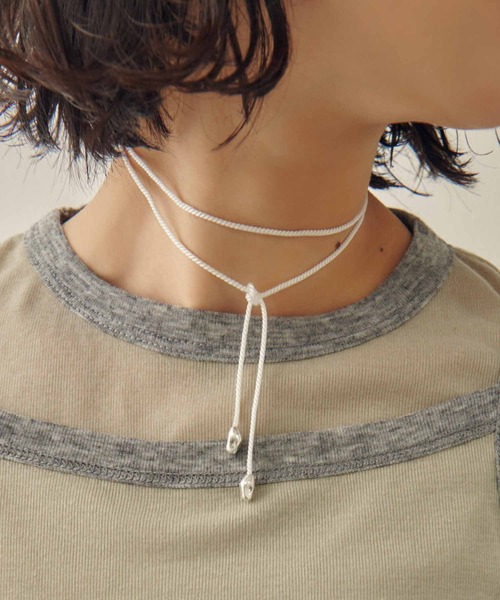 GOLDY（ゴールディ）の「ニュアンス メタル コード チョーカー（チョーカー・レディース・ブラック×シルバー/ブラック×ゴールド/ホワイト×シルバー/ホワイト×ゴールド・FREE）」の2枚目の写真