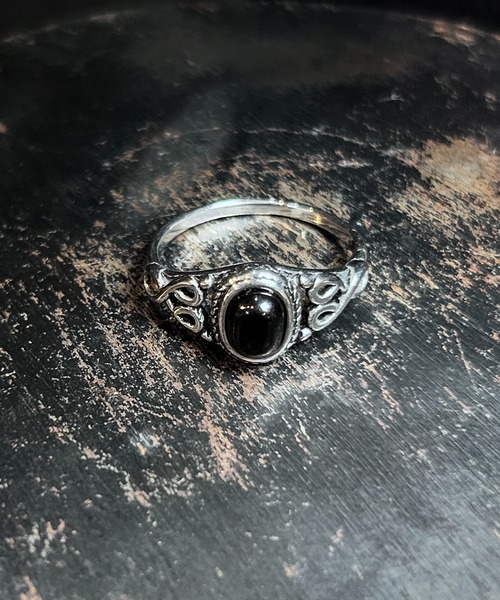 CALIFORNIA OUTFITTERS(カリフォルニア アウトフィッターズ)の「4E19 ターコイズ ブラックストーン ストーンモチーフ シルバーリング(リング・メンズ・シルバー系1/シルバー系2・18号/16号/20号)」の4枚目の写真