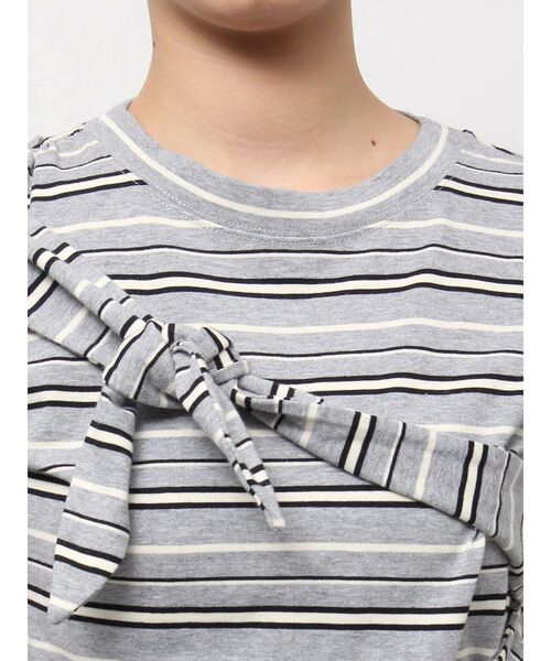 EMODA（エモダ）の「ダブルリボンコンパクトTシャツ（Tシャツ/カットソー・レディース・ブラック/ブラウン/ホワイト・FREE）」の8枚目の写真
