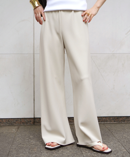 AP STUDIO(エーピーストゥディオ)の「追加エラスティックパンツ(スラックス・レディース・ブラック/アイボリー・34/36/38)」の1枚目の写真