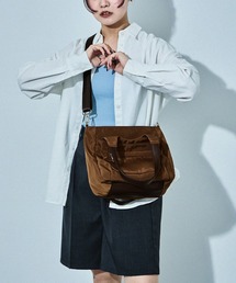 【HUNDRED】フリンジチャーム付き2WAYハンドバッグ シンプル バイカラー きれいめ レディース フリンジ 多ポケット 大容量 2WAY ショルダーバッグ