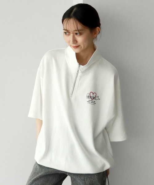 Mark Gonzales(マーク・ゴンザレス)の「【Mark Gonzales/マーク ゴンザレス】ハーフZIP 裾ドロスト半袖Tシャツ(Tシャツ/カットソー・メンズ・チャコールグレー/ブラック/ホワイト/グレー・L/XL/M)」の2枚目の写真