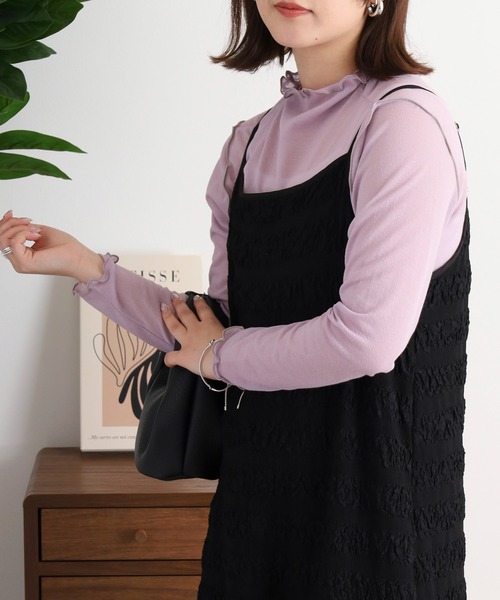 EGLANTINE(エグランティーヌ)の「EGLANTINE シアーインナーメロウカットソー長袖(Tシャツ/カットソー・レディース・ブラック/グレー/オフホワイト/ラベンダー・40)」の17枚目の写真