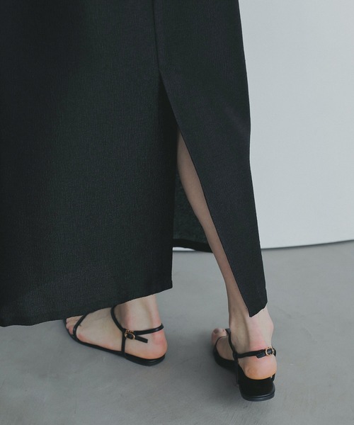 MANOF(マノフ)の「METALLIC NARROW SKIRT(スカート・レディース・ベージュ/ブラック・S/M)」の16枚目の写真