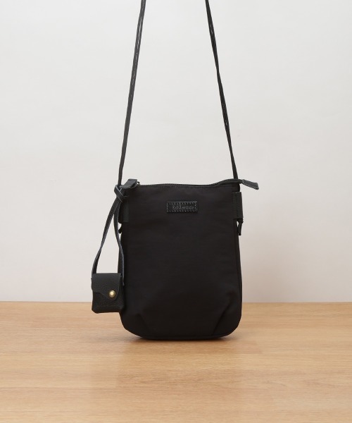 toleur（トーラ）の「toleur コットンナイロンミニサコッシュ（ショルダーバッグ・レディース・イエロー/ライトグレー・FREE）」の9枚目の写真