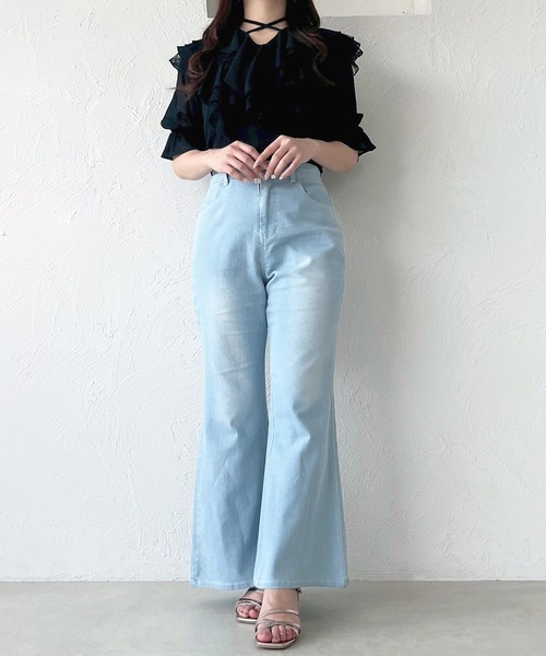 apres jour（アプレジュール）の「ストレッチフレアデニムパンツ（デニムパンツ・レディース・ブルー/ライトブルー・MEDIUM/SMALL）」の12枚目の写真