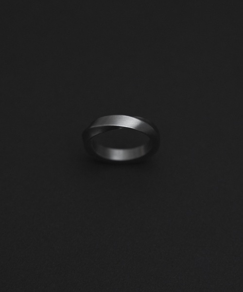 Twist ring / ツイストリング（リング）｜leline（リライン）の