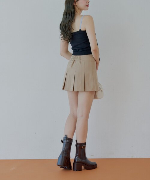 Chico（チコ）の「厚底サイドゴアベルトショートブーツ（ブーツ・レディース・ブラウン/ブラック・LARGE/MEDIUM/SMALL）」の12枚目の写真