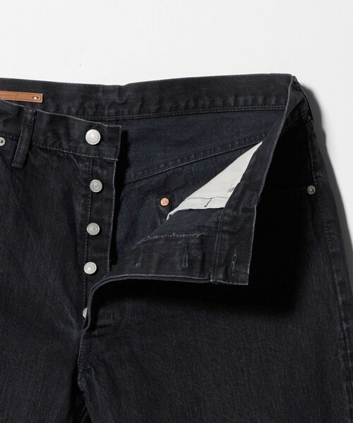 SCYE BASICS＞ストレート ブラック デニムパンツ（デニムパンツ