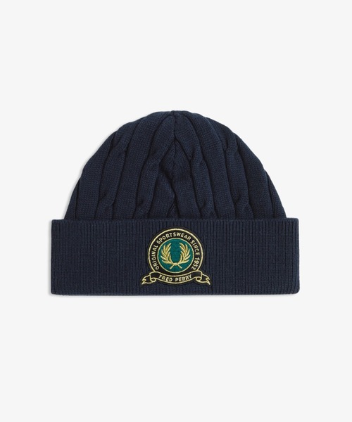 FRED PERRY（フレッドペリー）の「Tennis Badge Cable Beanie／テニスバッジケーブルビーニー（ニットキャップ/ビーニー・メンズ・ネイビー・ONE SIZE）」の4枚目の写真