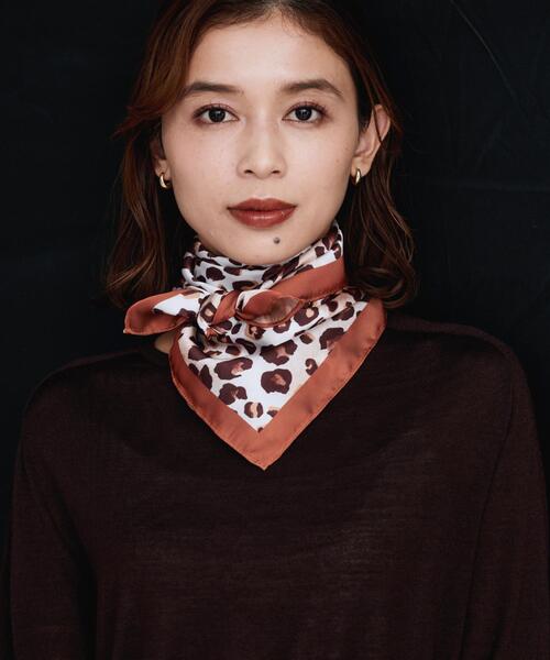 UNTITLED（アンタイトル）の「レオパードプリントスカーフ（バンダナ/スカーフ・レディース・グレー系/キャメル・99）」の10枚目の写真