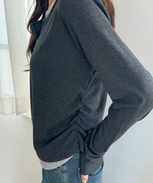 nelliy.（ネルリー）の「バイカラーレイヤード風プルオーバーTシャツ（Tシャツ/カットソー・レディース・グレー/チャコール・LARGE/MEDIUM）」の9枚目の写真