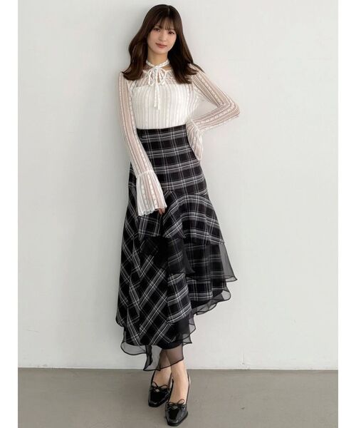 MERCURYDUO(マーキュリーデュオ)の「ストレッチレースカットソー(Tシャツ/カットソー・レディース・オフホワイト/ブラック/ライトブルー/カーキ・FREE)」の14枚目の写真