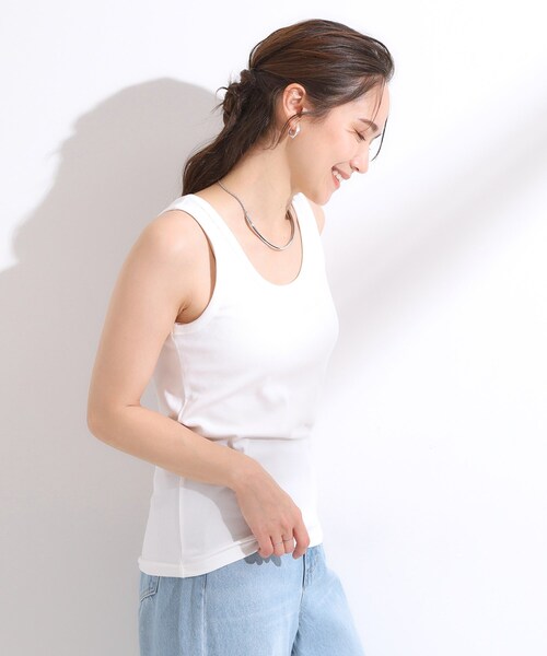 SHOO・LA・RUE（シューラルー）の「【洗える/S-LL】首元きれい テレコリブタンクトップ（タンクトップ・レディース・ブラック系2/ブルー系2/ブラック/ホワイト・03/04/01/02）」の6枚目の写真