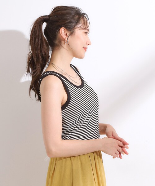 SHOO・LA・RUE（シューラルー）の「【洗える/S-LL】首元きれい テレコリブタンクトップ（タンクトップ・レディース・ブラック系2/ブルー系2/ブラック/ホワイト・03/04/01/02）」の18枚目の写真