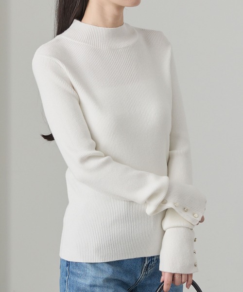 Cieluna(シエルナ)の「【Cieluna】袖ボタンハイネックリブニットプルオーバー(ニット/セーター・レディース・チャコール/ブラック/オフホワイト/ボルドー/ライトグレー/ネイビー・L/M)」の12枚目の写真