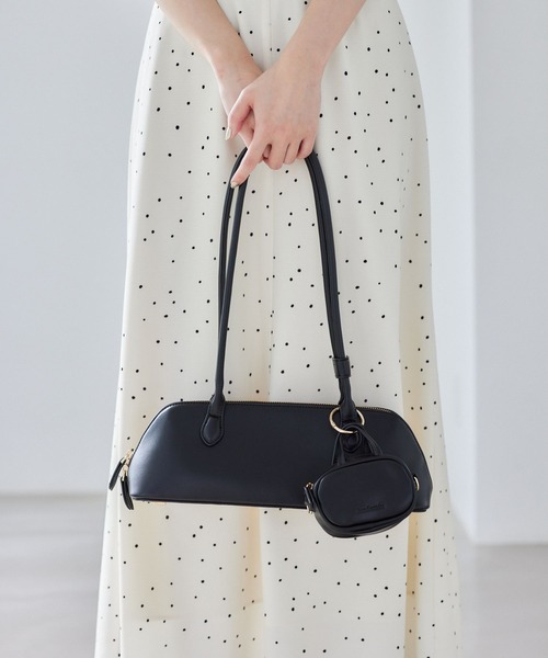 Andemiu(アンデミュウ)の「オーバルボストンバッグ572528(ボストンバッグ・レディース・ブラック/ボルドー/ブラウン・FREE)」の6枚目の写真