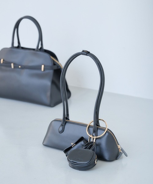 Andemiu(アンデミュウ)の「オーバルボストンバッグ572528(ボストンバッグ・レディース・ブラック/ボルドー/ブラウン・FREE)」の7枚目の写真