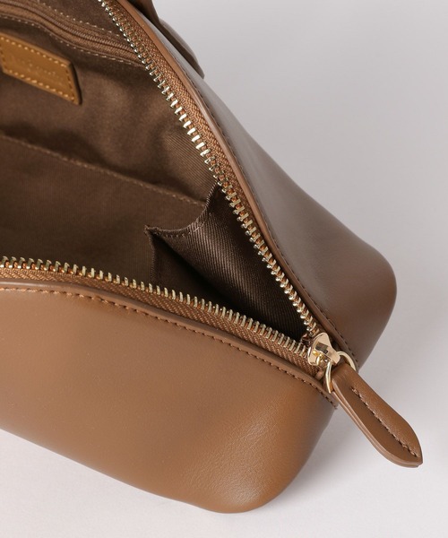 Andemiu(アンデミュウ)の「オーバルボストンバッグ572528(ボストンバッグ・レディース・ブラック/ボルドー/ブラウン・FREE)」の18枚目の写真