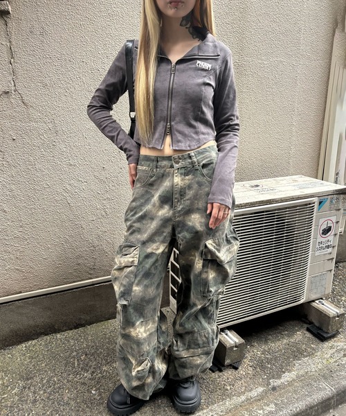 Figments（フィグメンツ）の「メタルバッジZIP UP長袖トップ（Tシャツ/カットソー・レディース・ブラック/チャコールグレー・FREE）」の5枚目の写真