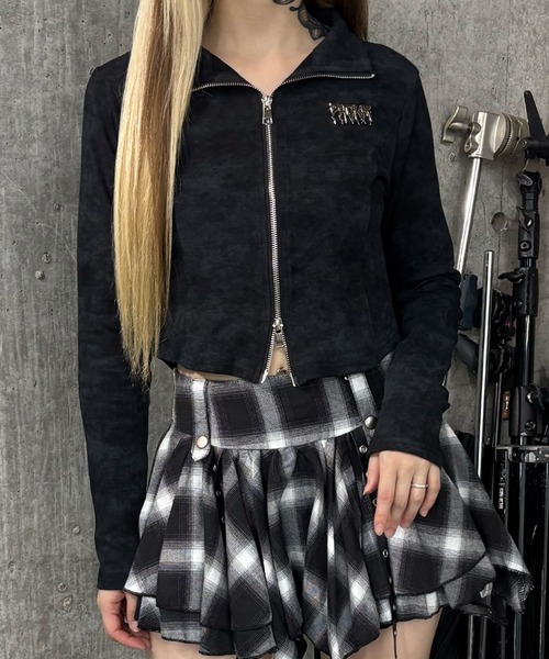 Figments（フィグメンツ）の「メタルバッジZIP UP長袖トップ（Tシャツ/カットソー・レディース・ブラック/チャコールグレー・FREE）」の7枚目の写真