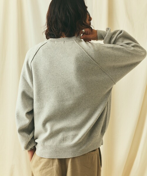 FREAK'S STORE（フリークスストア）の「限定展開 Relax Fit リラックスフィット スウェットライク クルーネック ニット（ニット/セーター・メンズ・ブラック/アッシュグレー/チャコールグレー/ネイビー/レッド/ブラウン・LARGE/MEDIUM）」の11枚目の写真