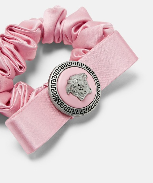 VERSACE(ヴェルサーチ)の「シュシュ ジャンニ リボン(シュシュ・レディース・ピンク・ONE SIZE)」の1枚目の写真