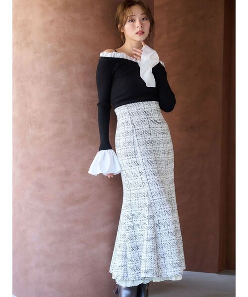 異素材フリルオフショルリブニット（ニット/セーター