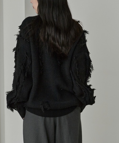 ROOPTOKYO(ループトウキョウ)の「Fringe Damage Design Knit/フリンジダメージデザインニット(ニット/セーター・レディース・ホワイト/ブラック・L/M)」の3枚目の写真