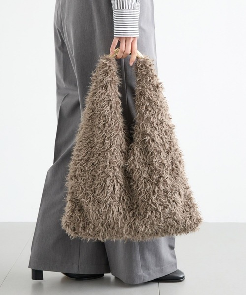 LE VERNIS（ル・ベルニ）の「BARNYARDSTORM / 【LE VERNIS(ルベルニ)】別注 / ファーメタルハンドルバッグ（ハンドバッグ・レディース・モカ/ベージュ・FREE）」の8枚目の写真