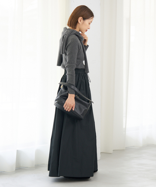 IENA(イエナ)の「《追加》イタリア ヤーン RIB クループルオーバー(ニット/セーター・レディース・ブルー系その他/ブラック/アイボリー/グレー・FREE)」の5枚目の写真