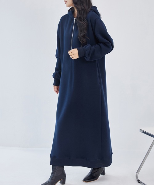 DAYRA(デイラ)の「裏起毛 ハーフジップ フーデット パーカー ワンピース(ワンピース・レディース・チャコールグレー/ブラック/ネイビー/ピンク系・S/FREE)」の17枚目の写真